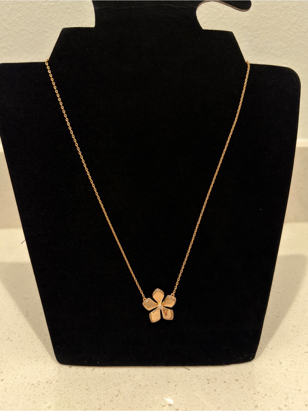 Rose Gold Flower Pendant Necklace - Women Jewelry